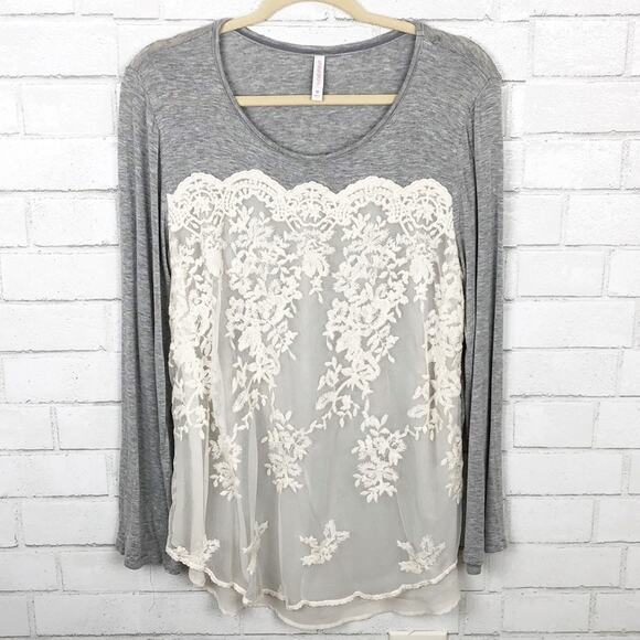 Xhilaration Embroidered Lace Front Long Sleeve Blouse in Gray Cream Size Medium - Picture 1 of 8